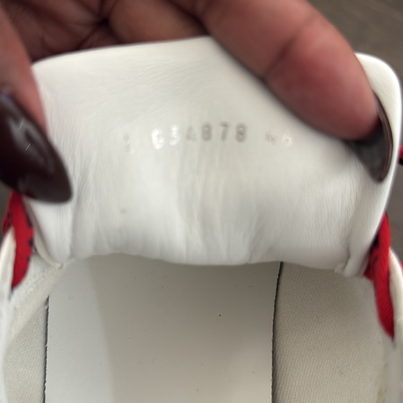 Worn once ! Chanel x Pharrell sneakers capsule collection ❤️ Rare find - Picture 5 of 14